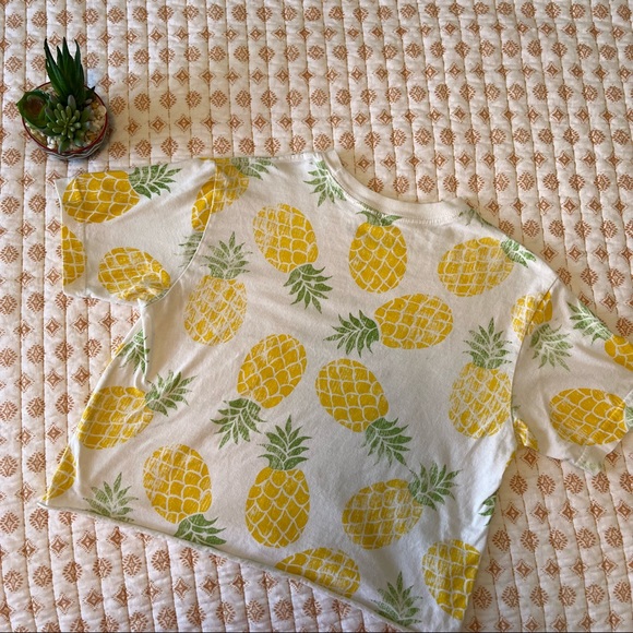 Pineapple Crop top shirt - Picture 4 of 5